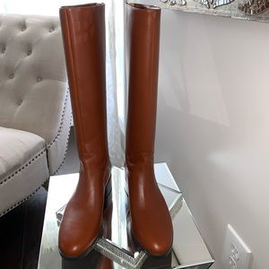 TORY BURCH RIDING BOOTS NEW w/o Box